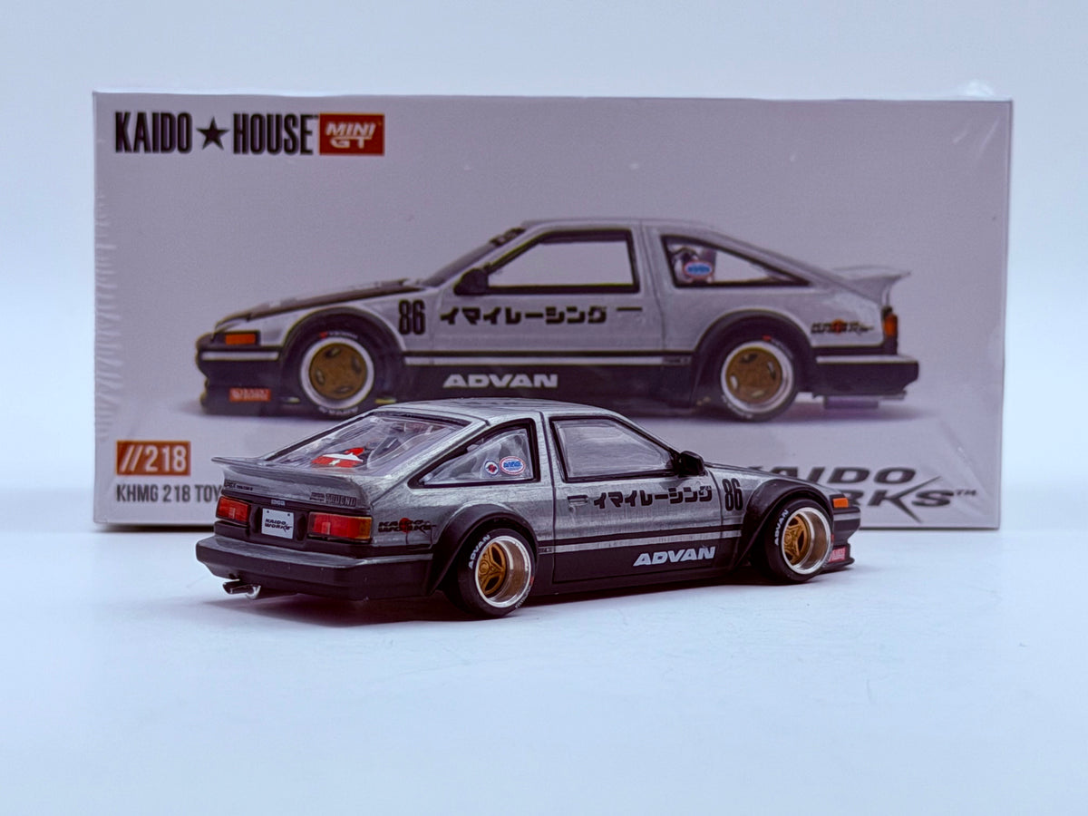 CHASE! Mini GT x Kaido House 1:64 Toyota AE86 Sprinter Trueno Kaido Street V2 #218