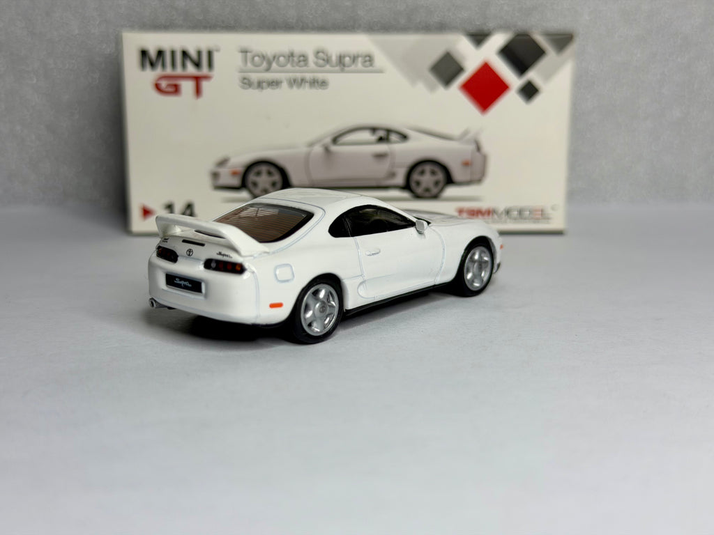 Mini GT 1/64 トヨタ スープラ スーパーホワイト 右ハンドル 海外パッケージ #14 開封済み