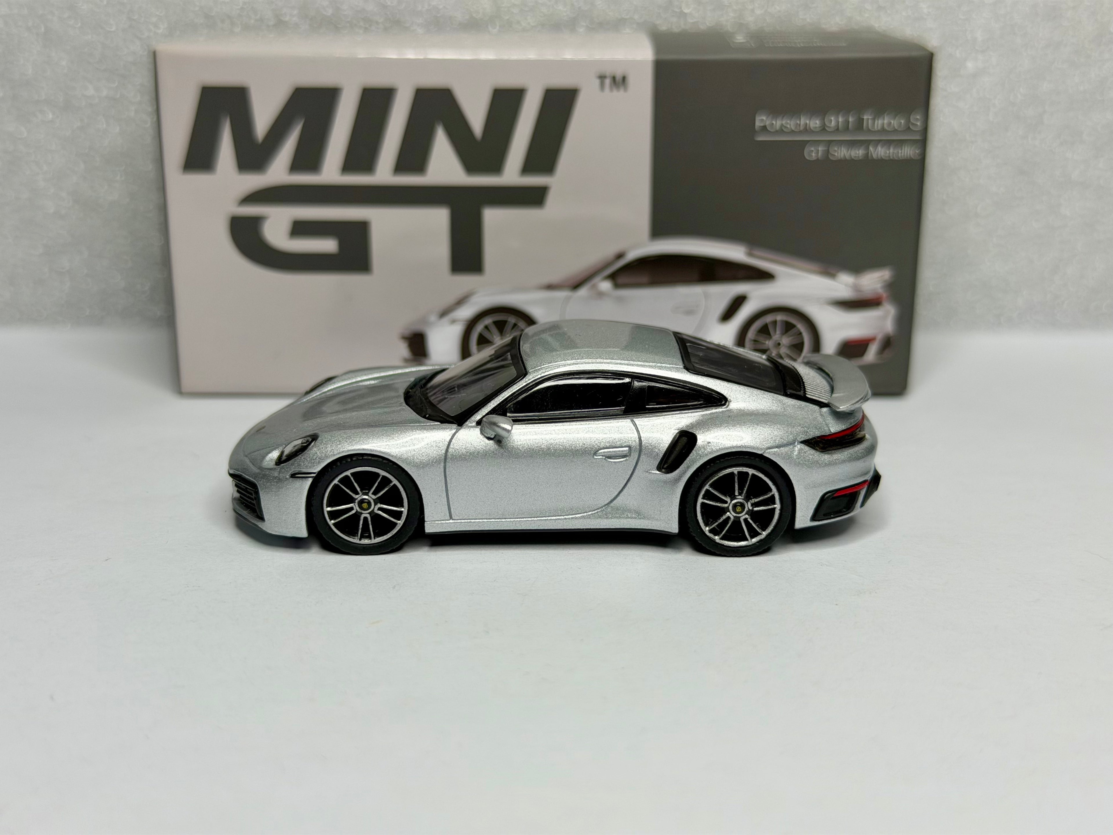 Mini GT 1:64 Porsche 911 Turbo S GT Silver Metallic #354 Opened