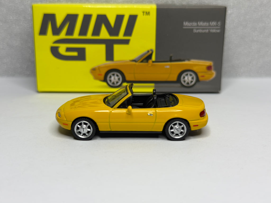 Mini GT 1:64 Mazda Miata MX-5 Sunburst Yellow #392