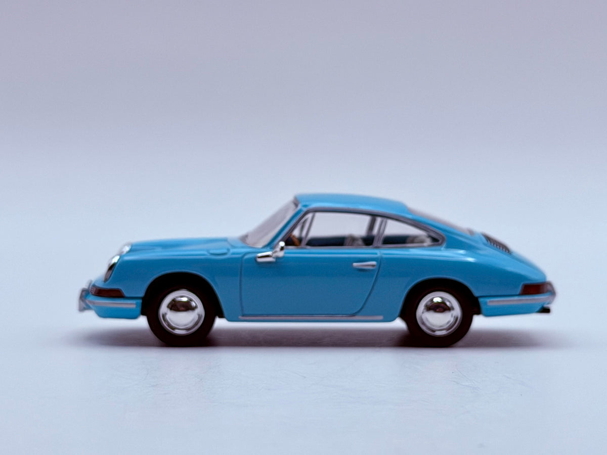 Tomica Limited Vintage 1:64 Porsche 911 (Light Blue) '65 LV-110c