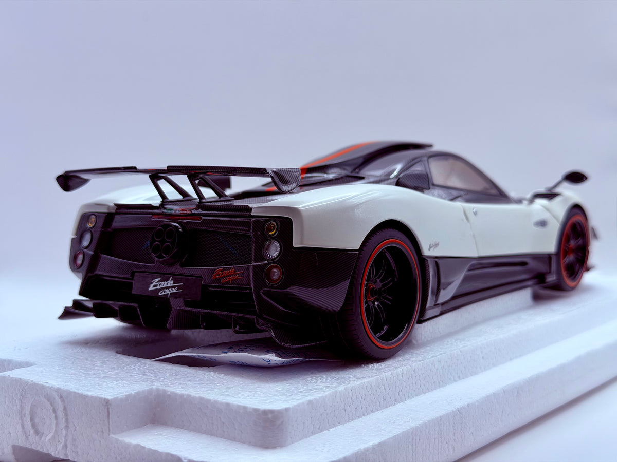 Almost Real 1:18 Pagani Zonda Cinque Coupe(Red Emblem)