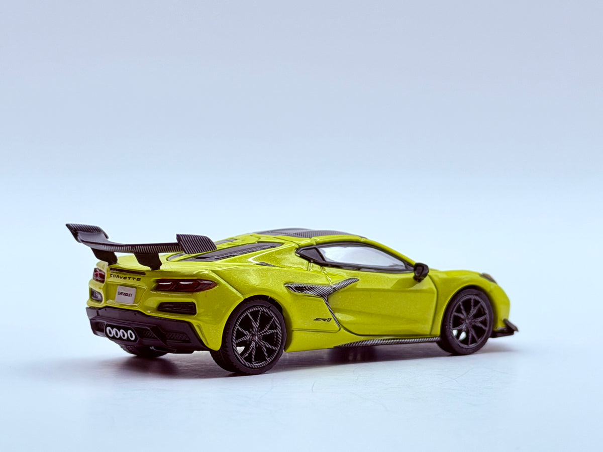 Mini GT 1:64 Chevrolet Corvette ZR1- Accelerate Yellow #1158