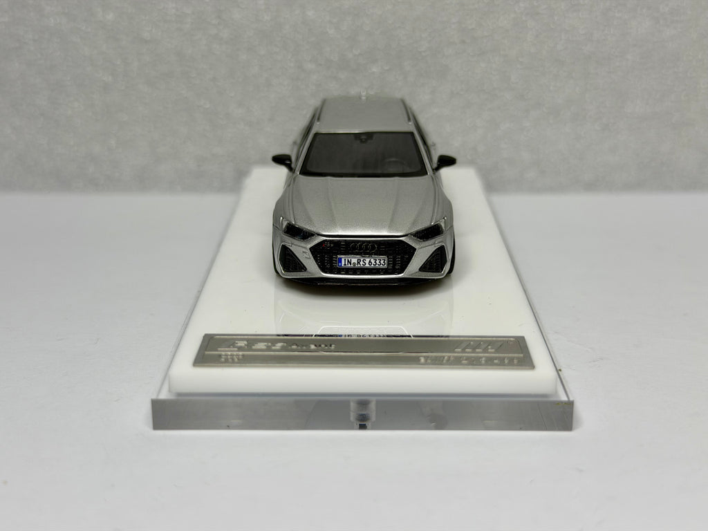 Motorhelix 1:64 Audi RS6 Avant Silver Resin Limited to 499pcs Opened