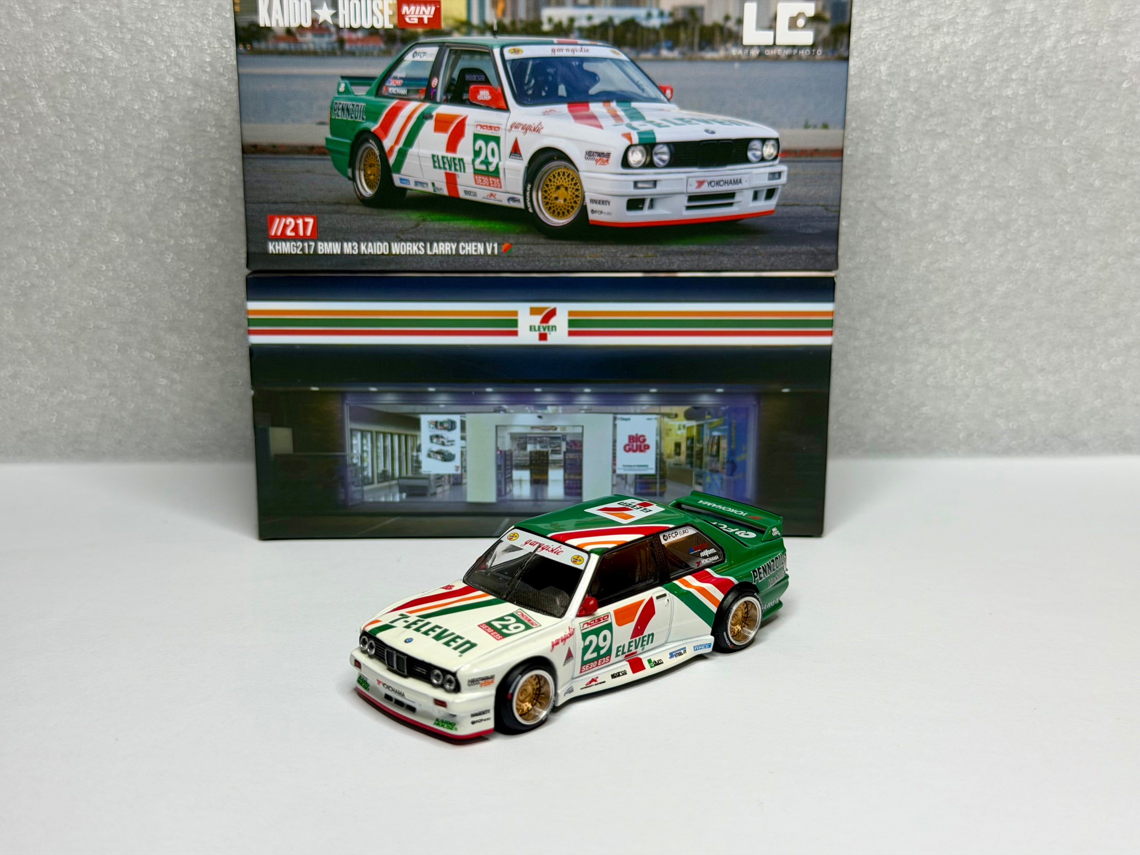 Kaido House x Mini GT 1:64 BMW M3 Kaido Works Larry Chen V1 – USA Exclusive