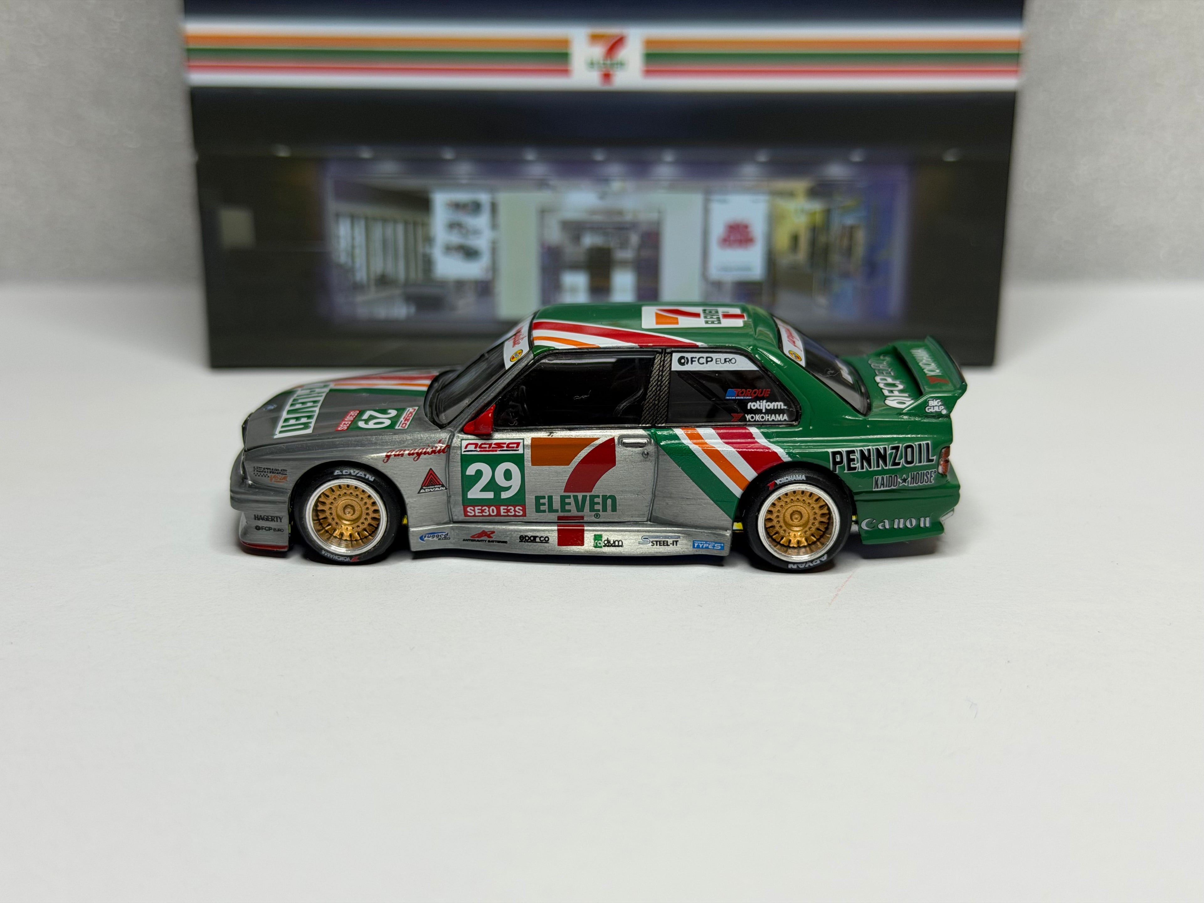 CHASE! Kaido House x Mini GT 1:64 BMW M3 Kaido Works Larry Chen V1 – USA Exclusive