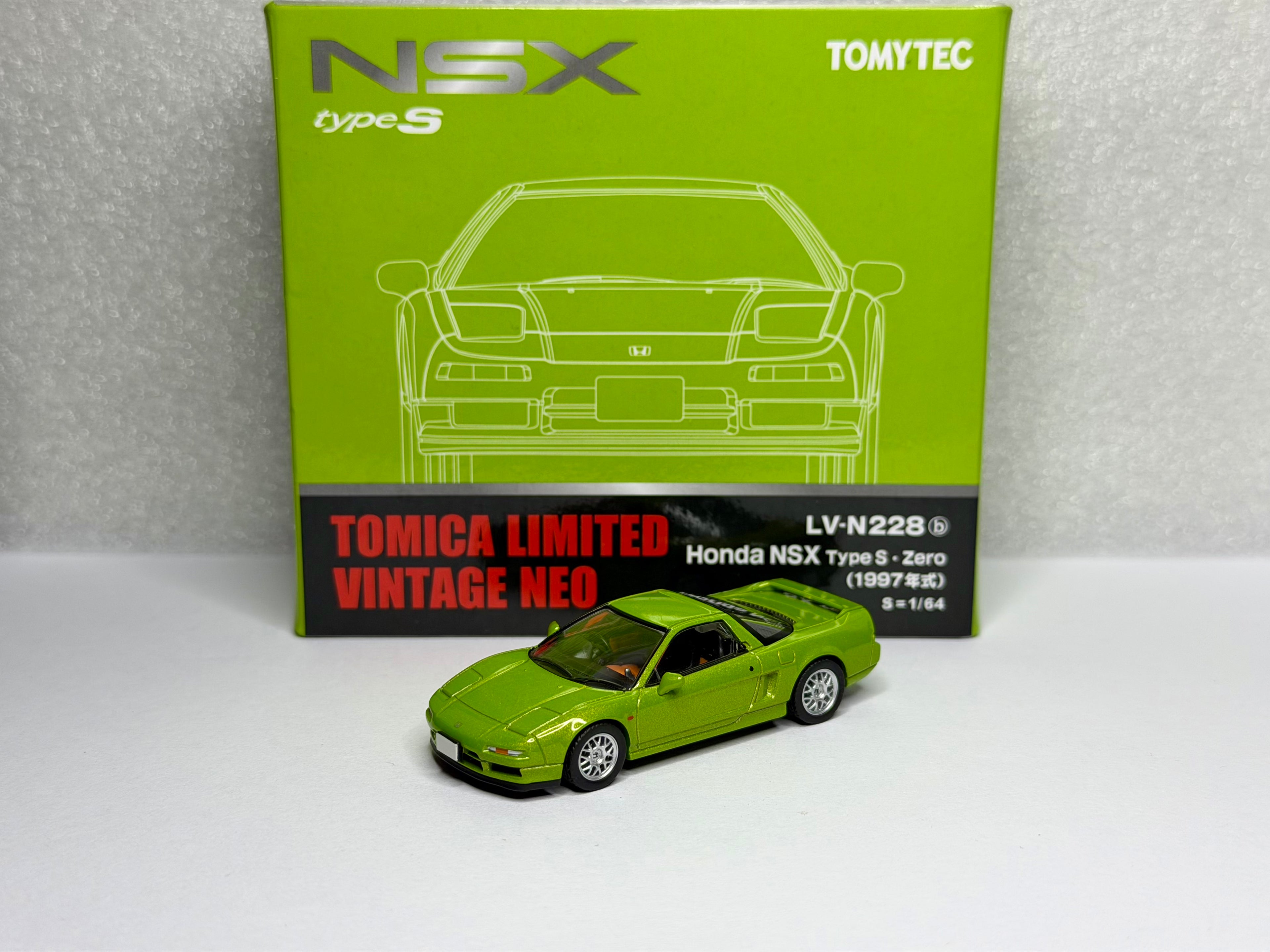 Tomica Limited Vintage 1:64 Honda NSX Type-S Zero Lime Green LV-N228b