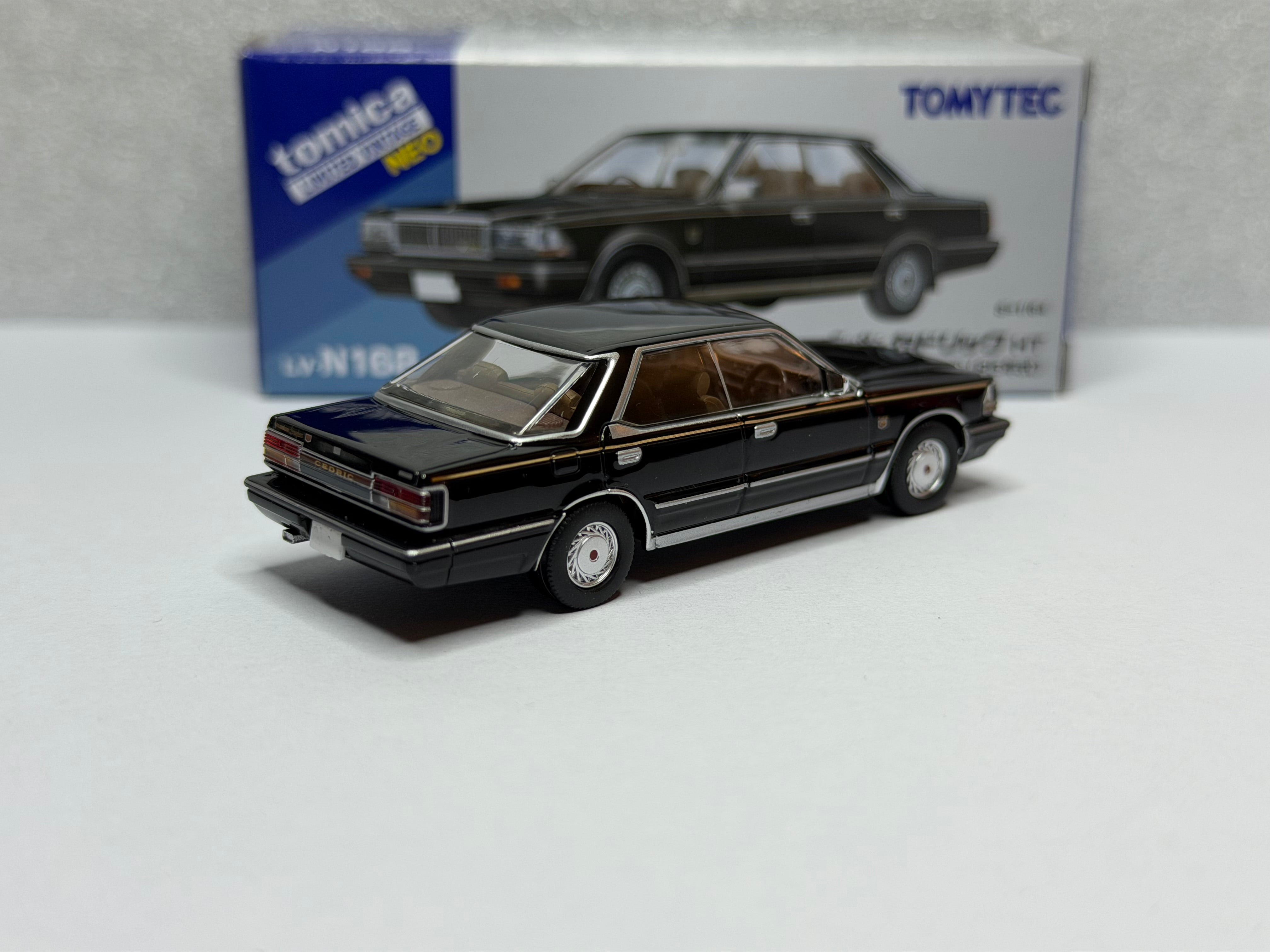 Tomica Limited Vintage 1:64 Nissan Cedric V30 Turbo | LMTF Diecast