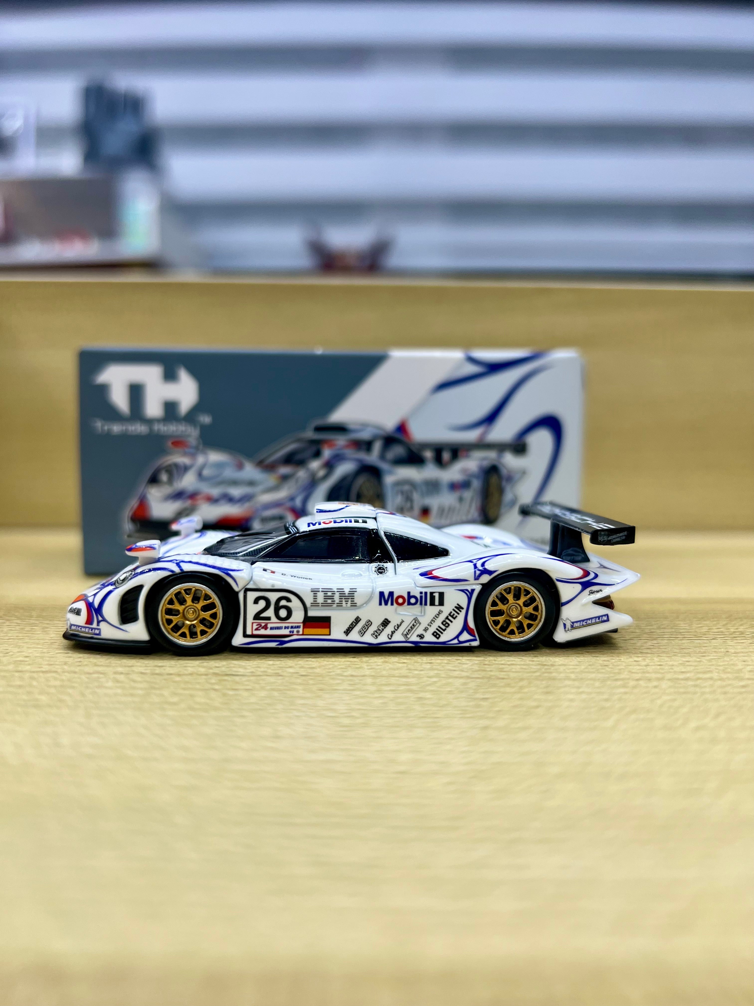 Trends Hobby 1:64 Porsche 911 GT1 LM 1998 White #26 Mobil Champion 241085(B)