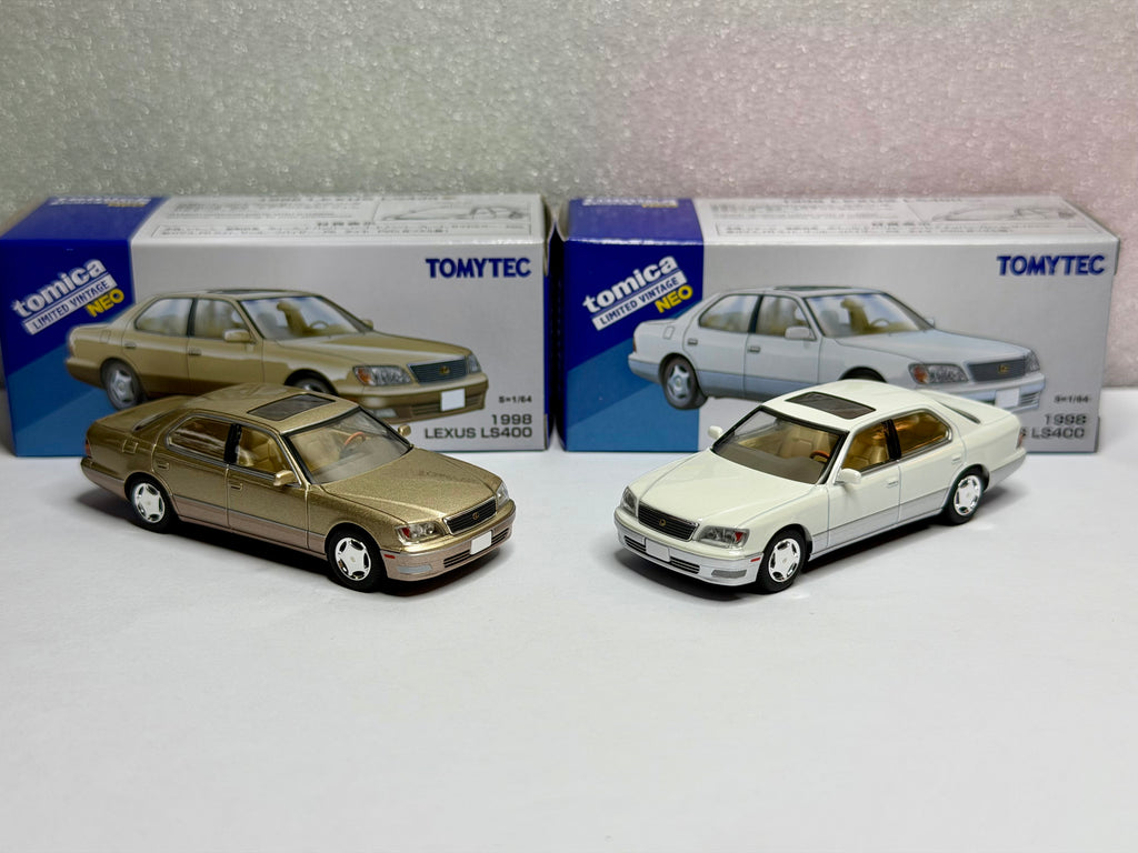 トミカリミテッドヴィンテージ 1/64 レクサス LS400（ゴールド/ホワイト）香港限定