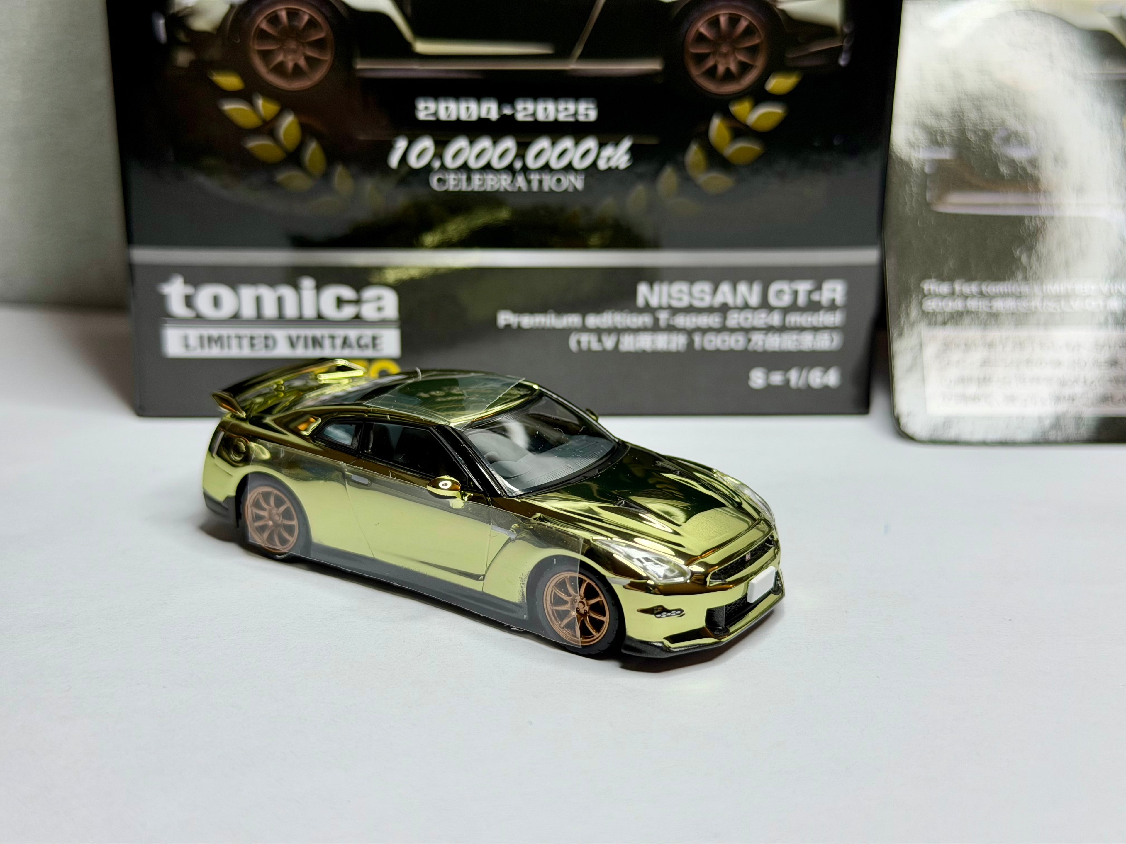 トミカリミテッドヴィンテージ LV-N 日産GT-R プレミアムエディション T-spec 2024 1000万