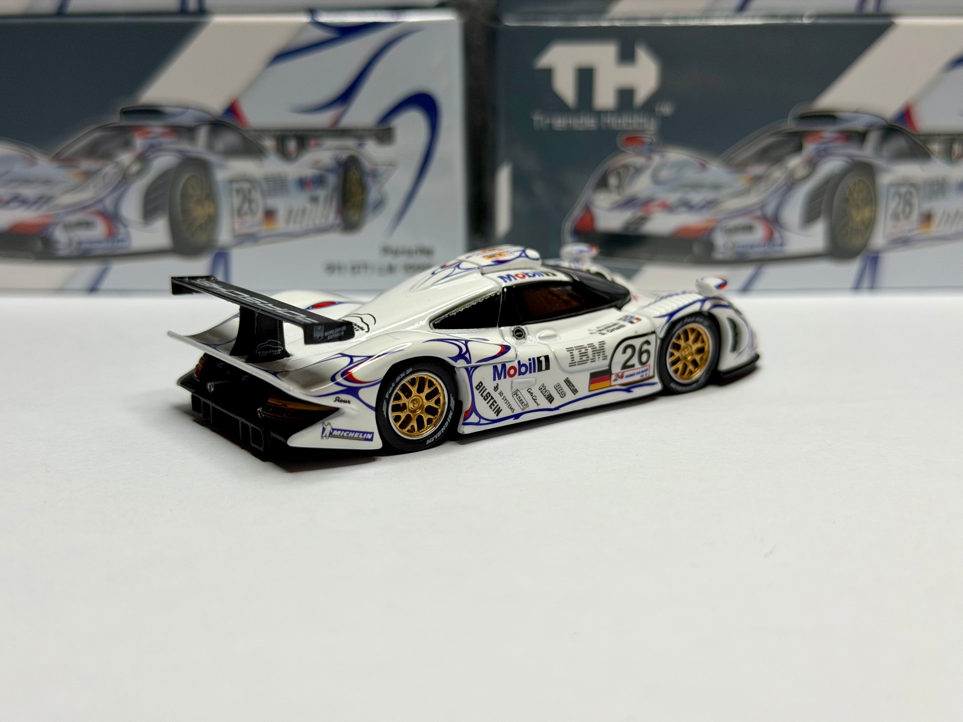 Trends Hobby 1:64 Porsche 911 GT1 LM 1998 White #26 Mobil Champion 241085(B)
