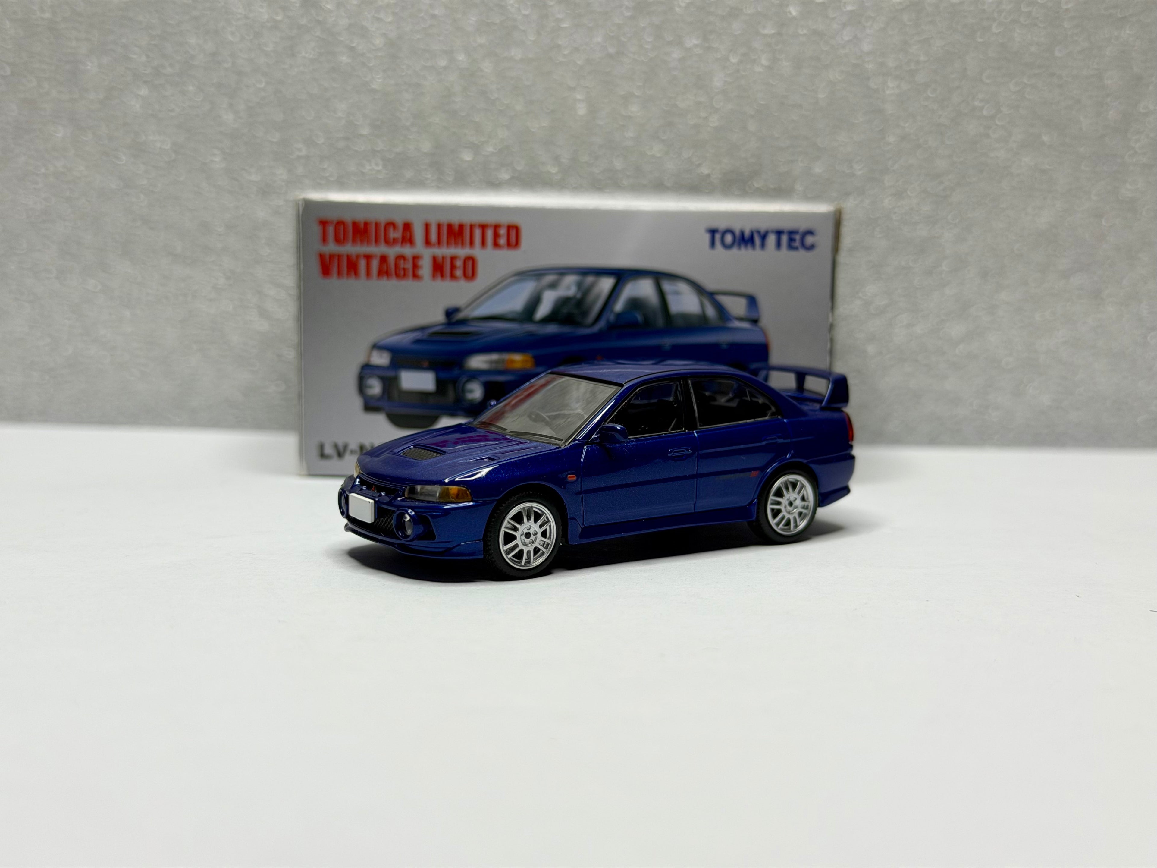 Tomica Limited Vintage 1/64 Mitsubishi Lancer Evolution 4 GSR Blue Metallic LV-N186e