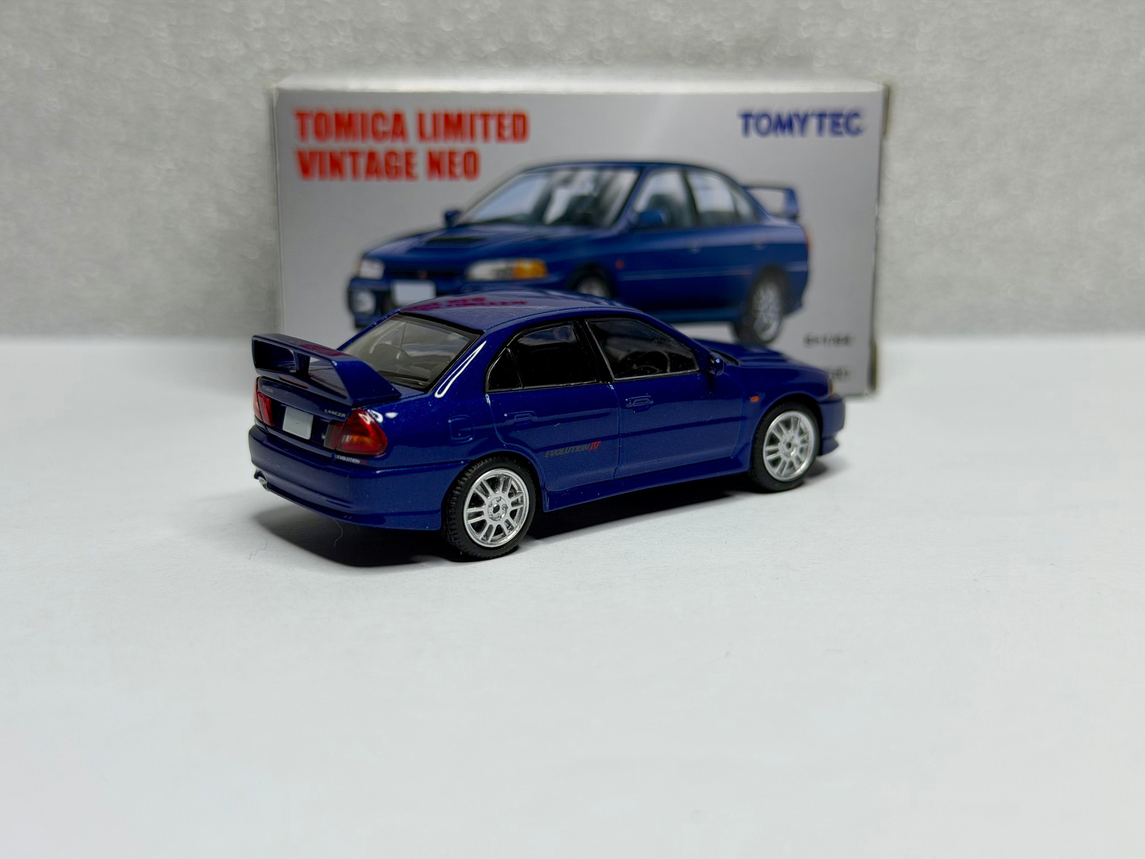 Tomica Limited Vintage 1/64 Mitsubishi Lancer Evolution 4 GSR Blue Metallic LV-N186e