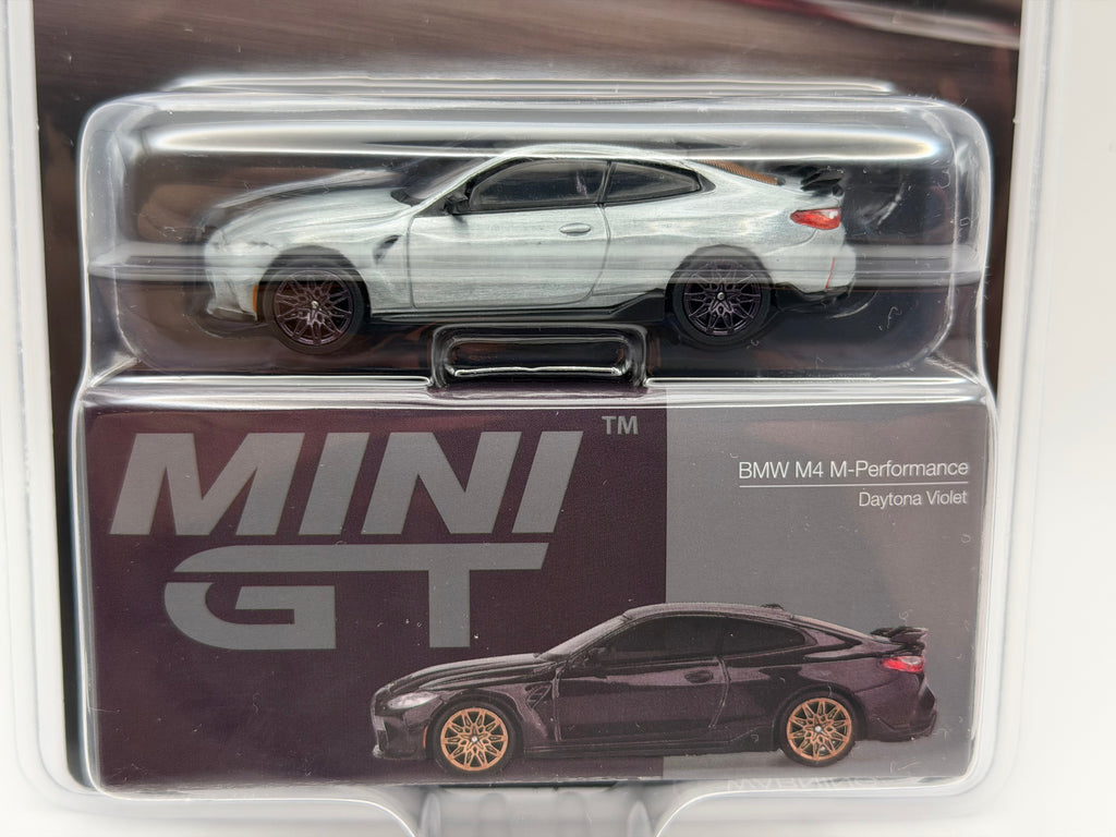 CHASE! Mini GT 1:64 BMW M4 M-Performance (G82) – Daytona Violet #1112