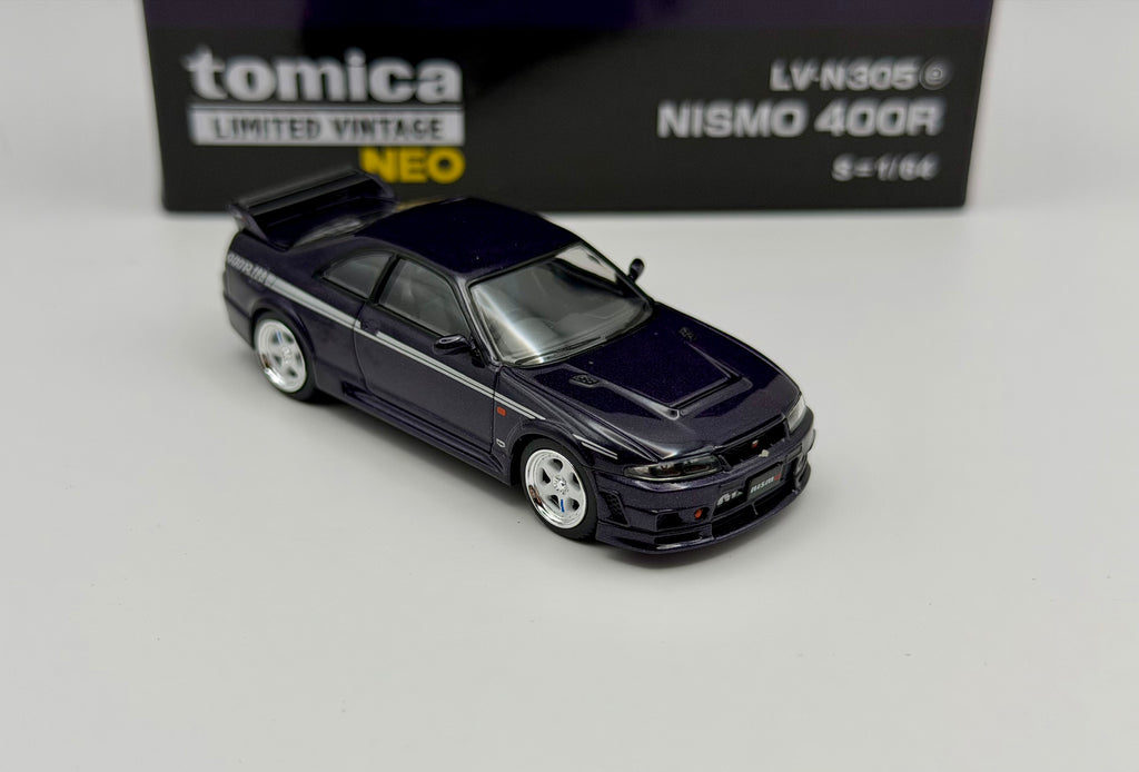 Tomica Limited Vintage 1:64 Nissan 400R(Midnight Purple/Crystal White) LV-N305d/e
