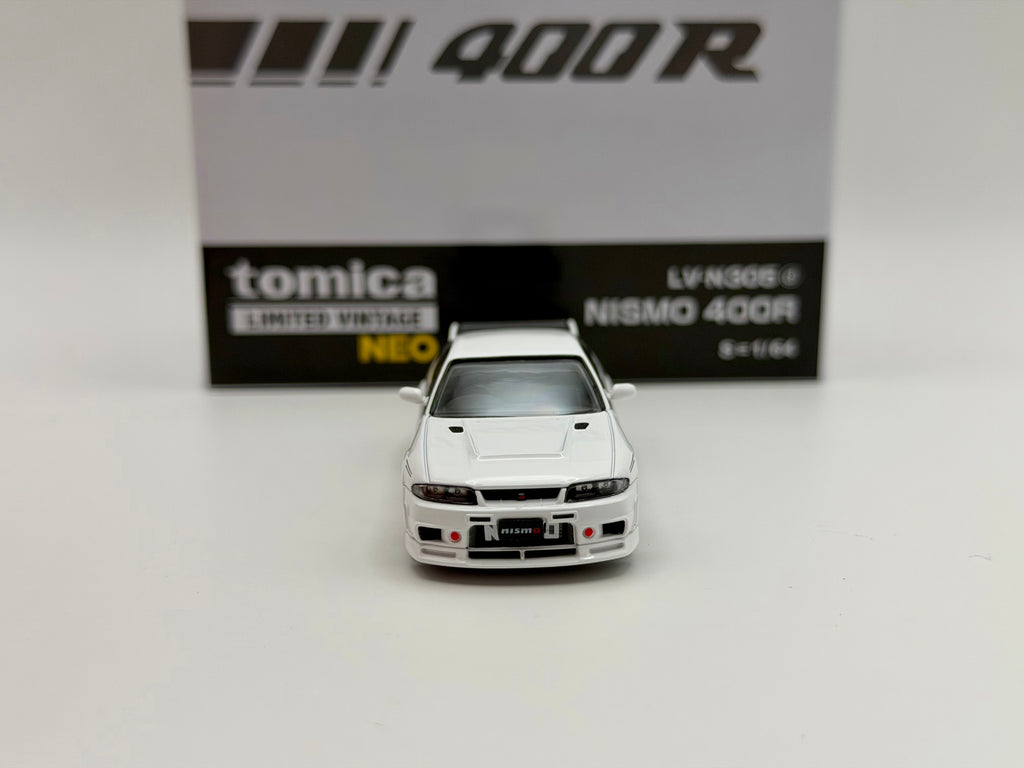 Tomica Limited Vintage 1:64 Nissan 400R(Midnight Purple/Crystal White) LV-N305d/e