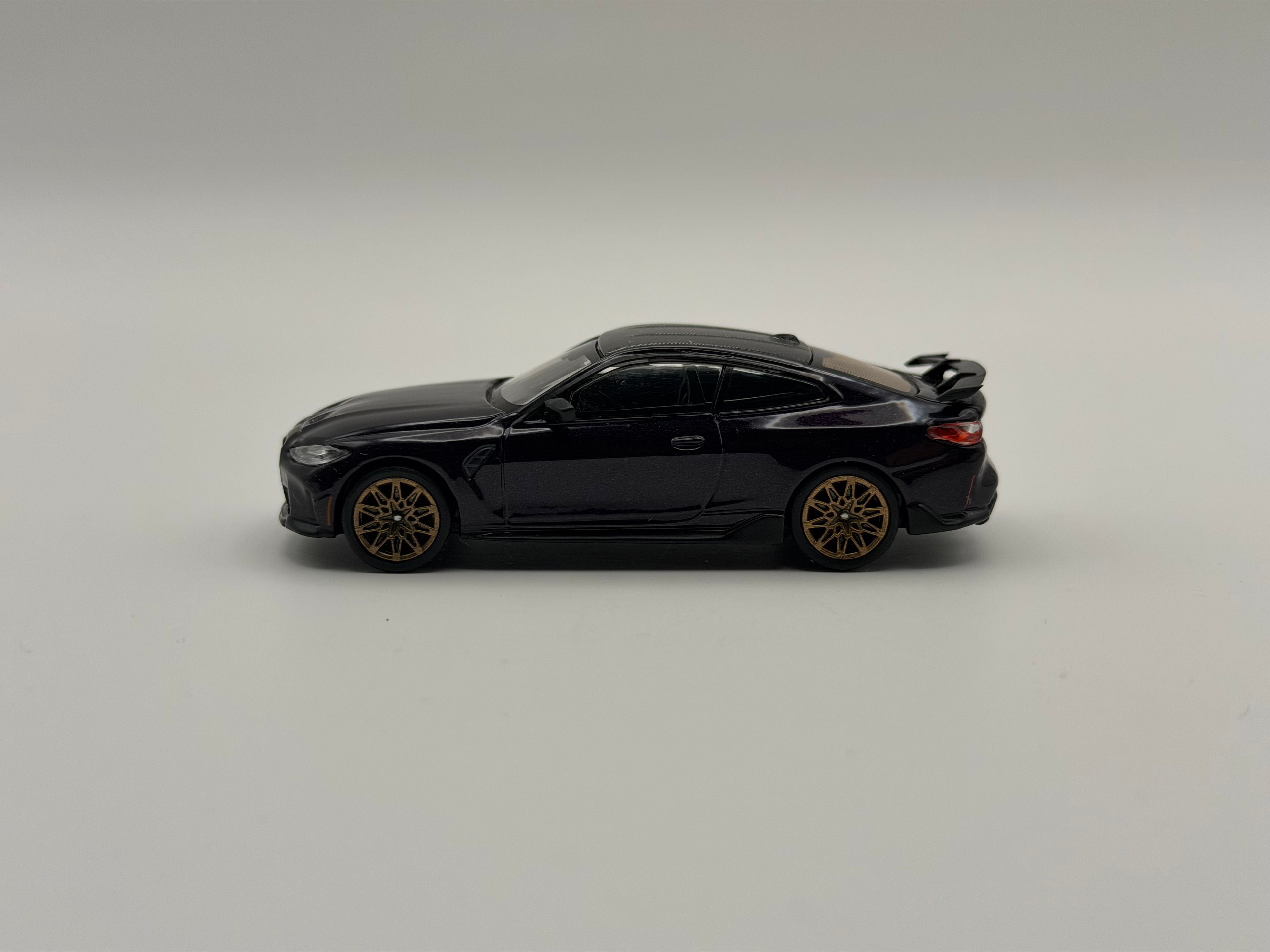 Mini GT 1:64 BMW M4 M-Performance (G82) – Daytona Violet #1112