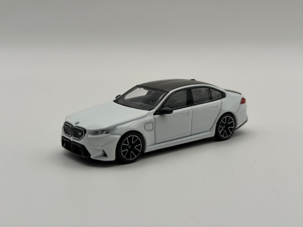 Mini GT 1:64 BMW M5 – Alpine White #1092