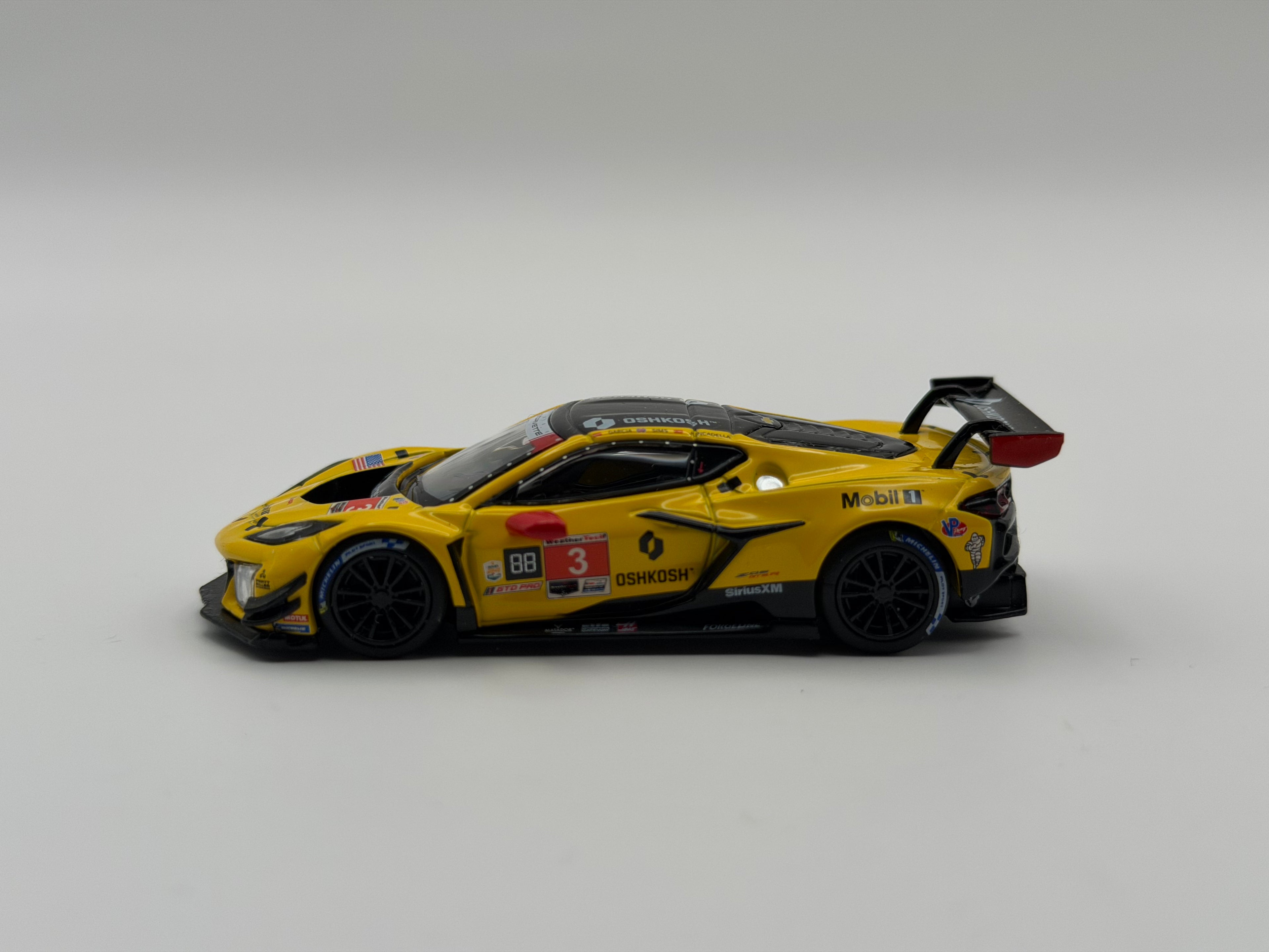 Mini GT 1:64 Chevrolet Corvette Z06 GT3.R #3 Corvette Racing by Pratt Miller Motorsports 2025 IMSA Daytona 24 Hrs #1168