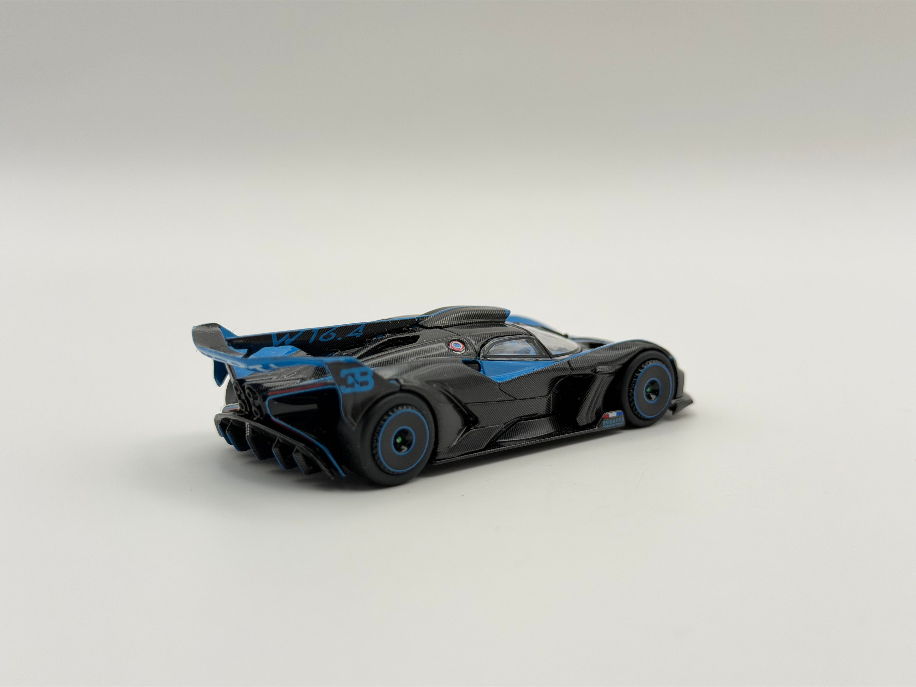 Mini GT 1:64 Bugatti Bolide Presentation #1063