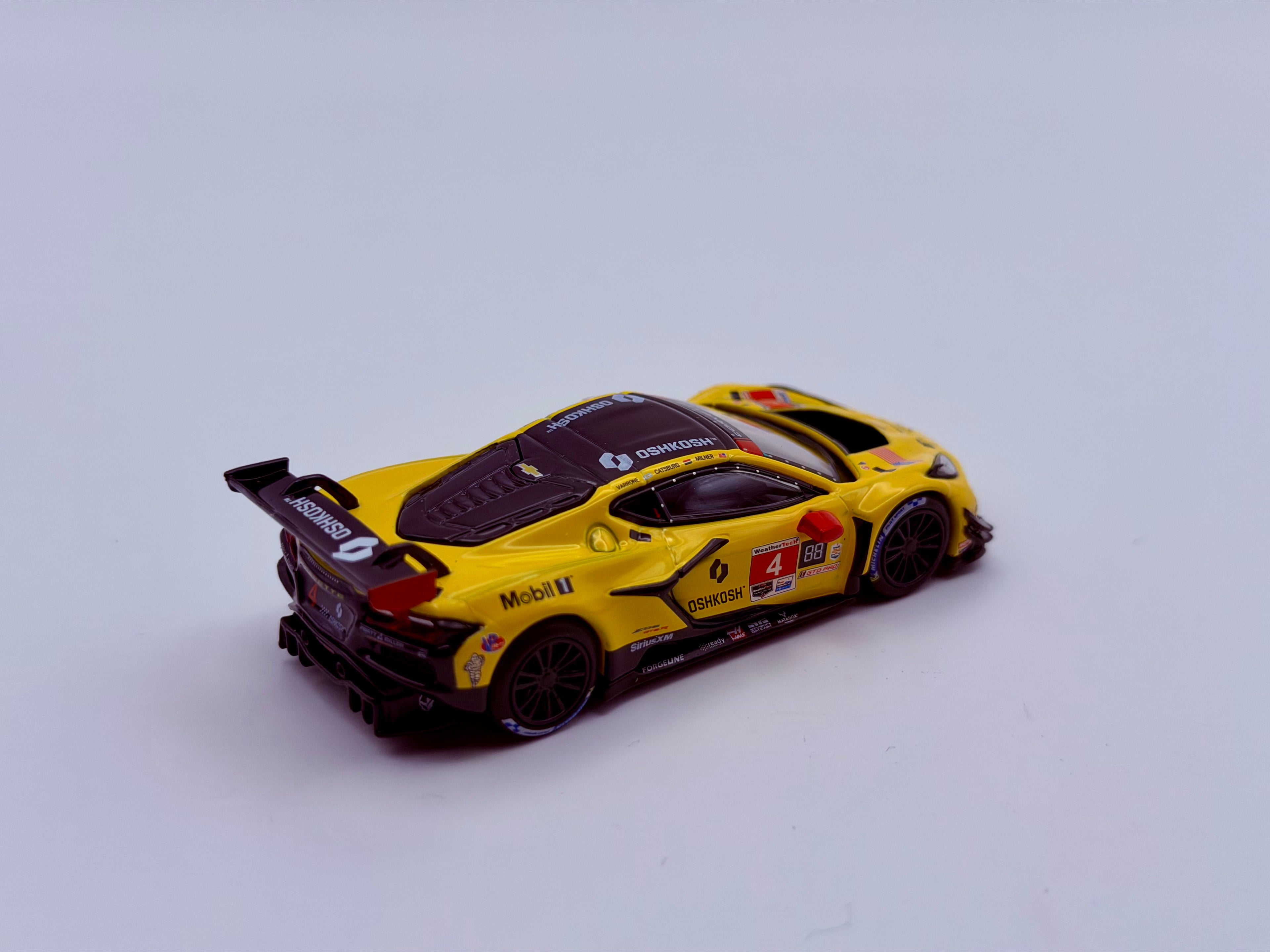 Mini GT 1:64 Chevrolet Corvette Z06 GT3.R #4 Corvette Racing by Pratt Miller Motorsports 2025 IMSA Daytona 24 Hrs #1197