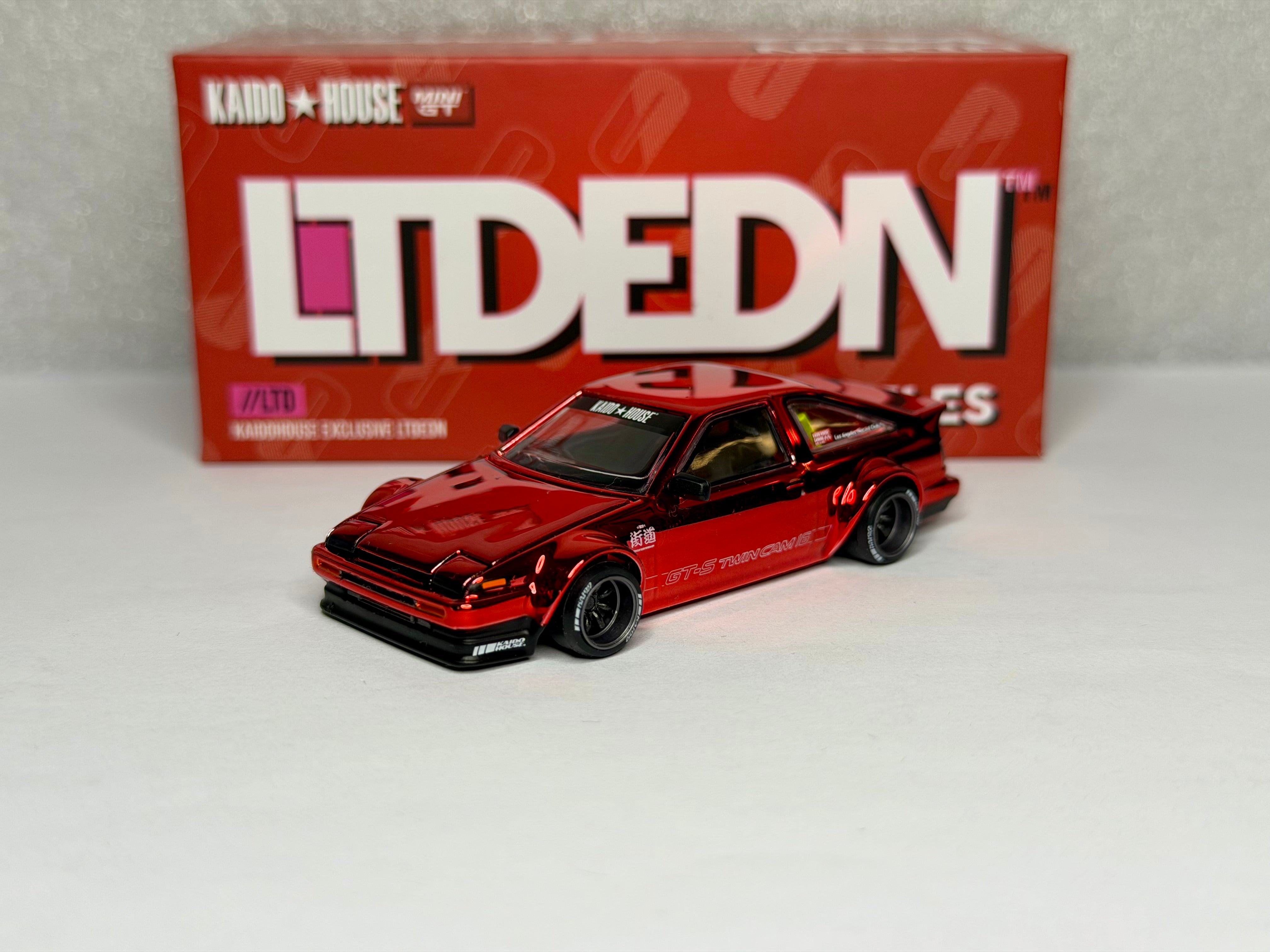Kaido House 1/64 Toyota AE86 Sprinter Trueno 525 Spec 2025 Los