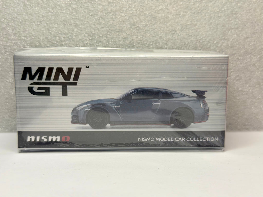 Mini GT 1/64 Nissan GT-R R35 Nismo Japan Omori Factory Packaging Exclusive
