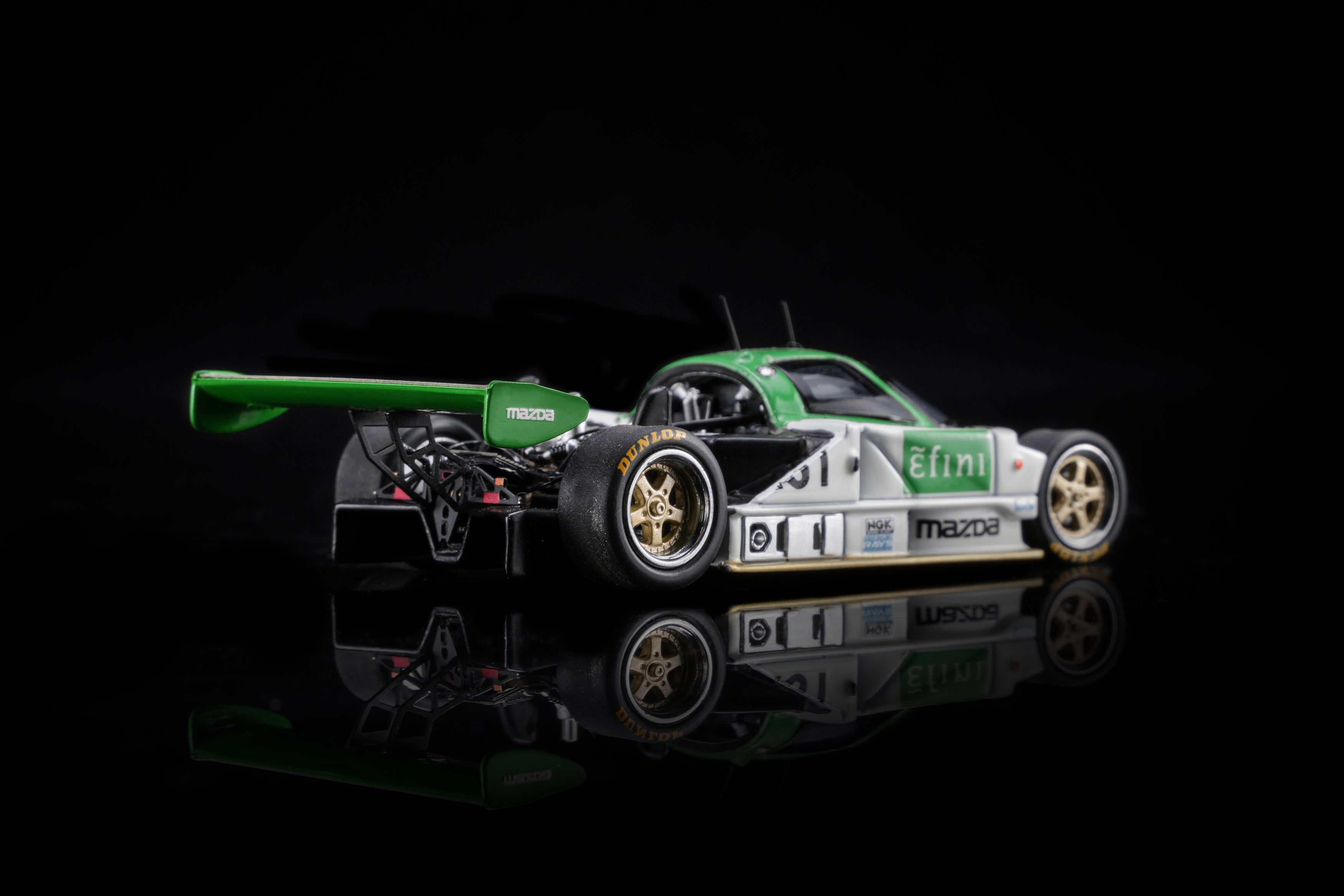 (Preorder) Motorhelix 1/64 Mazda 787B #201 Green/White