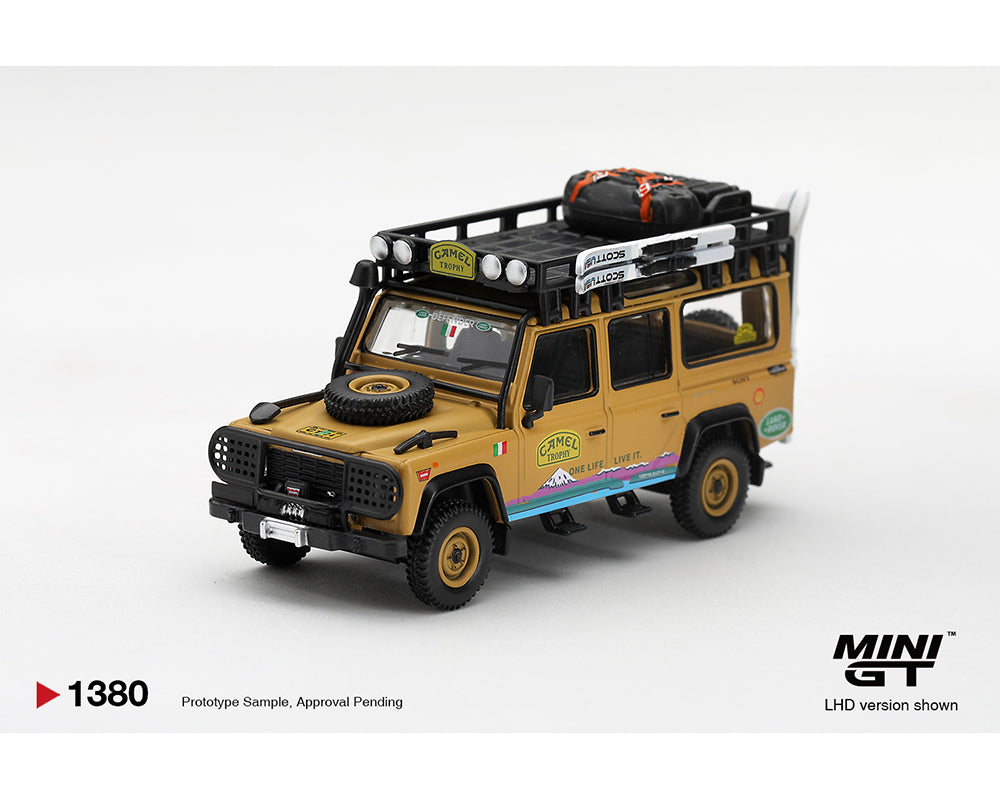 (Preorder) Mini GT 1:64 Land Rover Defender 110 1998 Camel Trophy Tierra del Fuego CT.24 Italy #1380