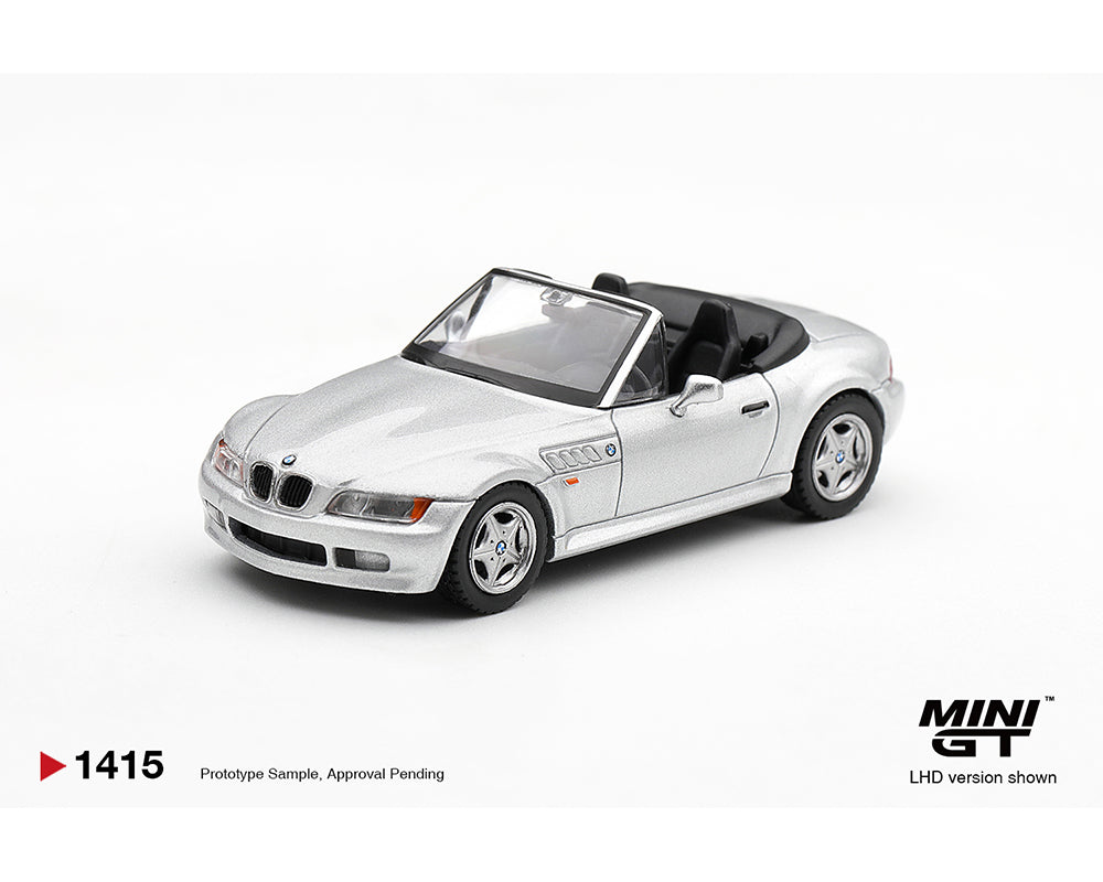 (Preorder) Mini GT 1:64 BMW Z3 Titanium Silver #1415