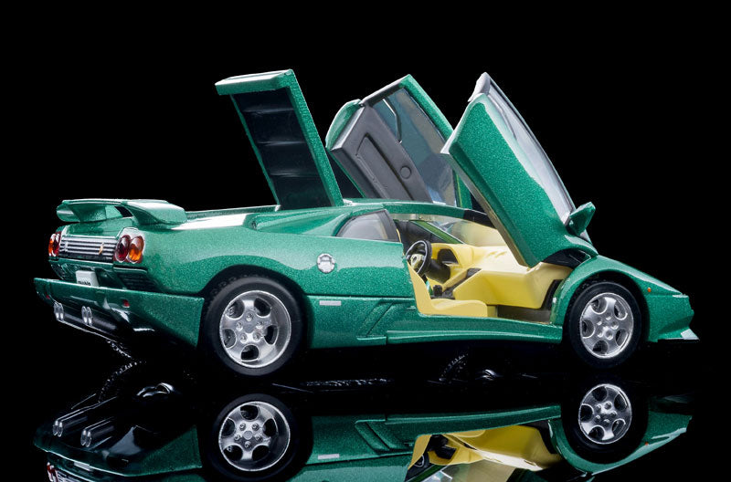 (Preorder)Tomica Limited Vintage LV-N Lamborghini Diablo SE30 Verde Metallico