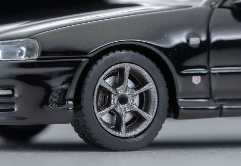 (Preorder) Tomica Limited Vintage NEO 1:64 Nissan Skyline ER34 25GT TURBO w/Option Part (Black) 2000 Model LV-N353c