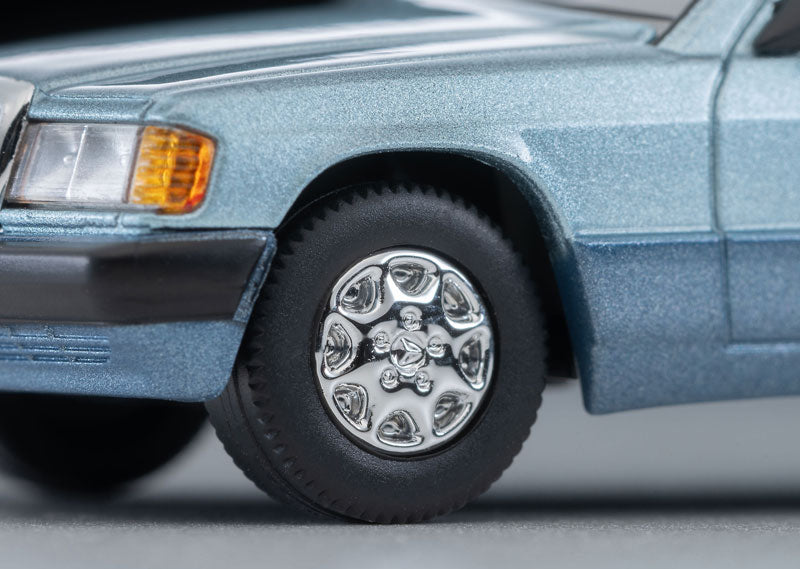 (Preorder)Tomica Limited Vintage NEO 1:64 Mercedes-Benz 190 E (Pearl Blue/Two-Tone) '92 Model  LV-N77c