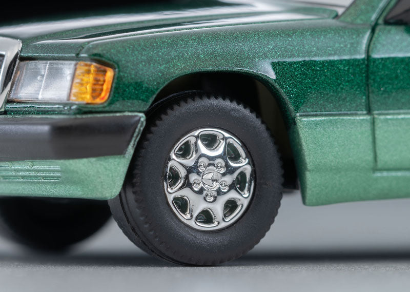 (Preorder) Tomica Limited Vintage NEO 1:64 Mercedes-Benz 190 E (Green/Two-Tone) 92 Model LV-N77d
