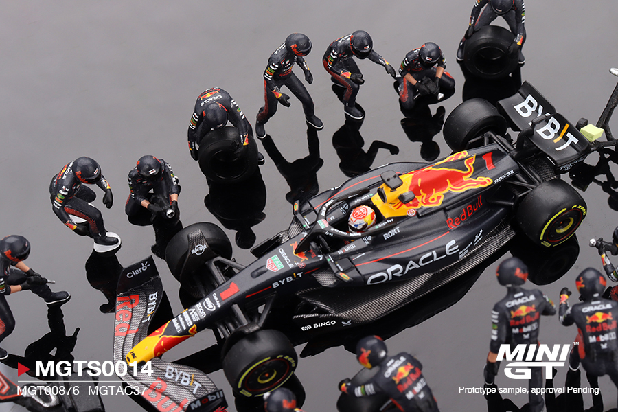 Mini GT 1:64 Oracle Red Bull Racing RB19 #1  Max Verstappen  2023 F1  2023 Japanese Grand Prix Pit Crew Set
