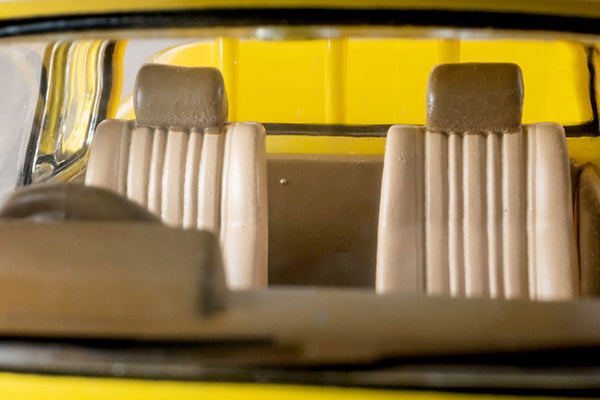 (Preorder) Tomica Limited Vintage 1:64 LV-N373b Datsun Truck King Cab GL (Yellow) 83 Model